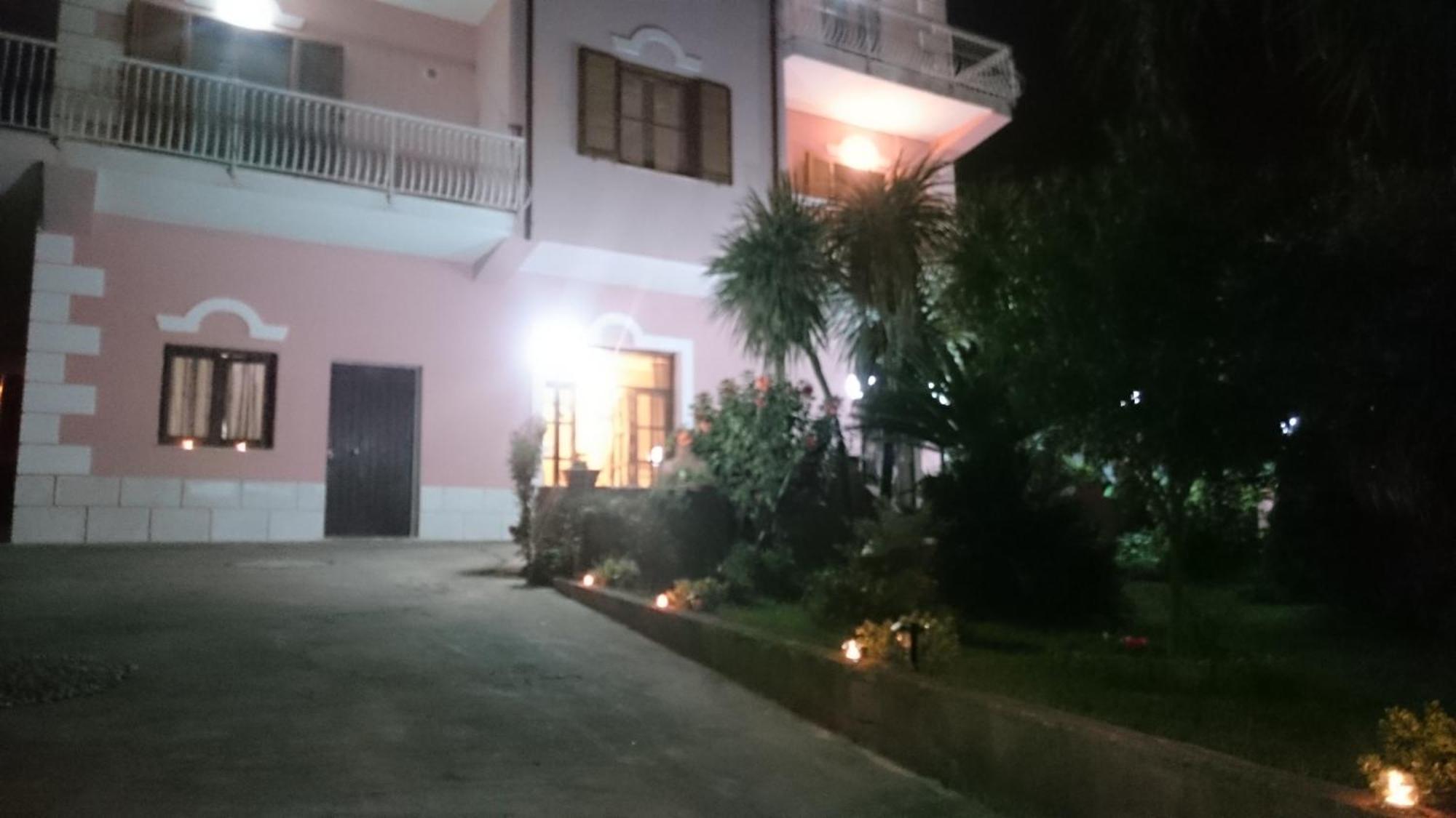 B&B Villa Del Sole Джицерия Екстериор снимка
